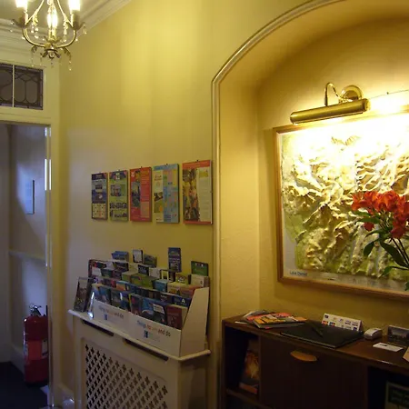 Hillside Bed & Breakfast-3